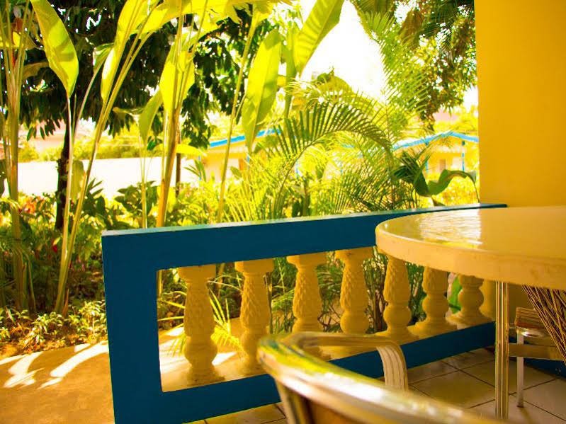 Фото Travellers Beach Resort