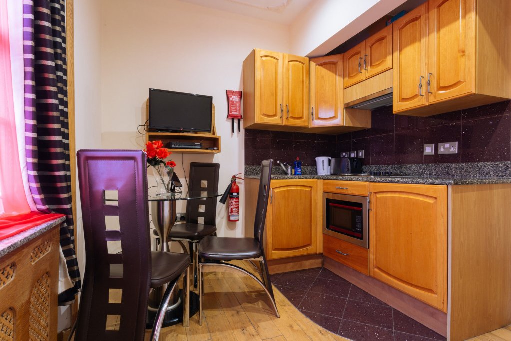 Фото London Plaza Serviced Apartments