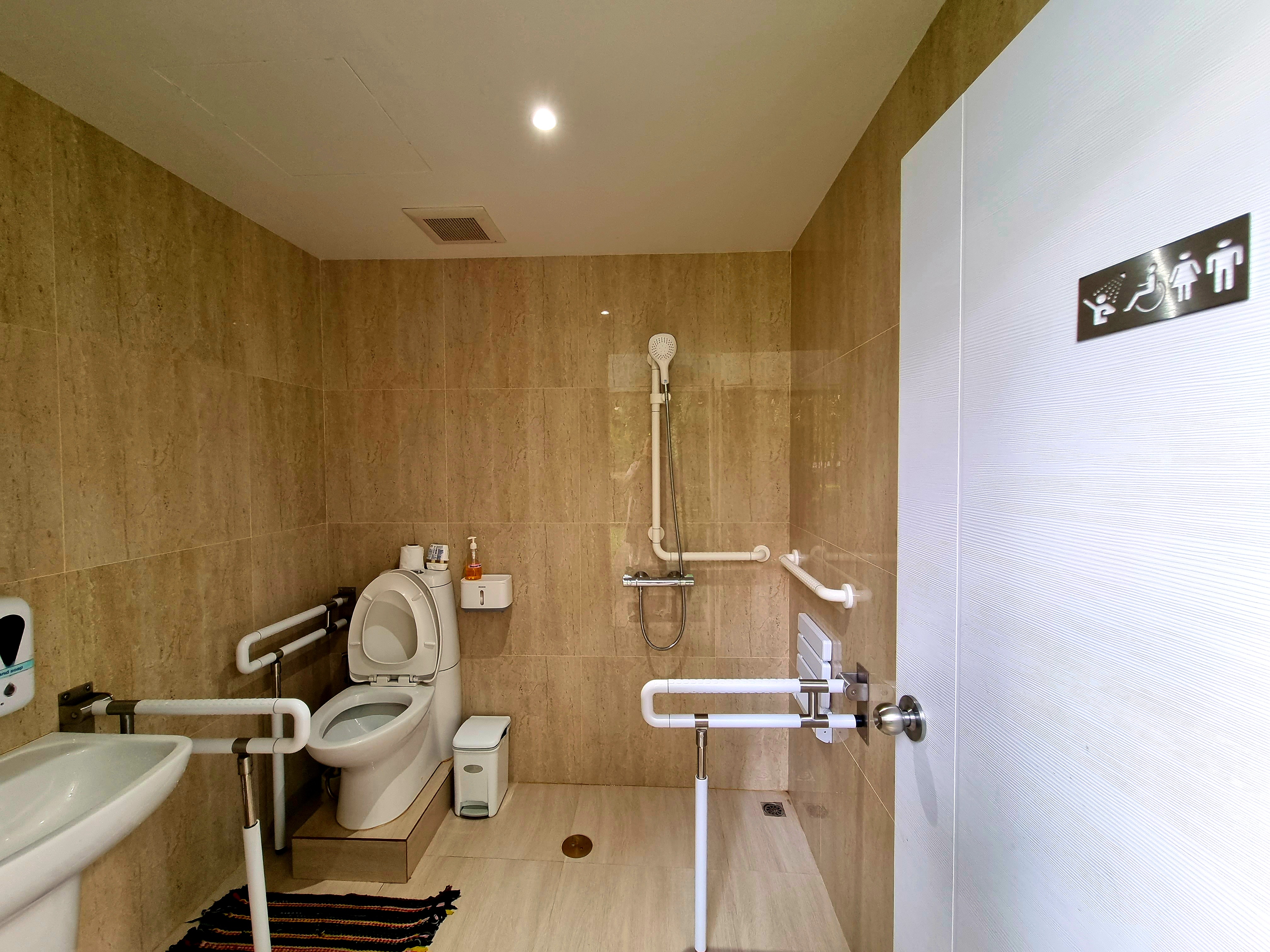 Фото Casuarina Shores Apart Hotel