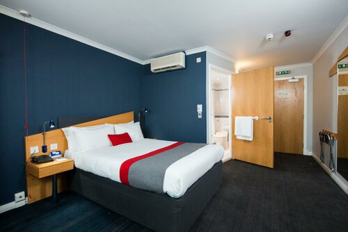 Гостиница Holiday Inn Express Swindon - West в Суиндоне