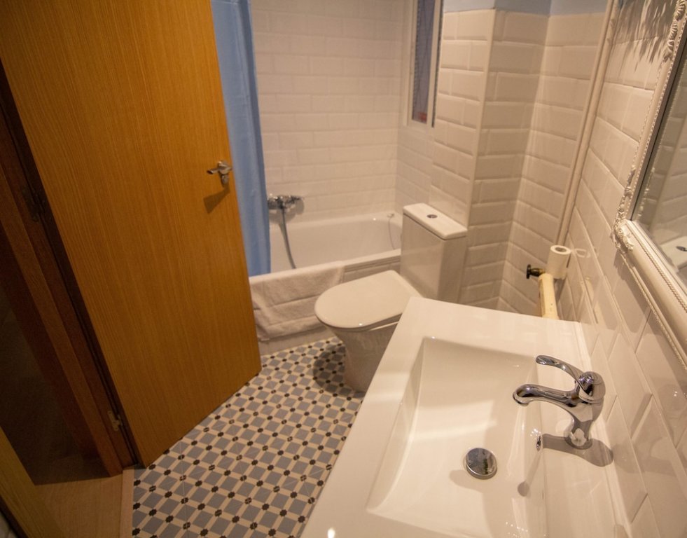 Фото Habitahost Ramón y Cajal