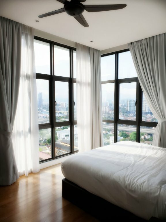 Гостиница Damai 88 Klcc Luxury Suite by Plush в Куала-Лумпуре