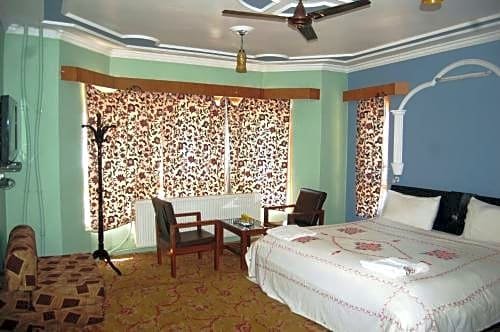 Фото Paradise Inn