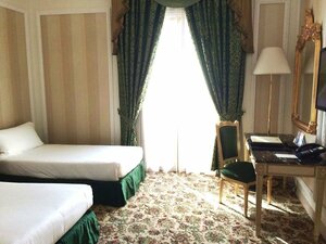 Гостиница Royal Rose Abu Dhabi, a Curio Collection by Hilton Affiliated Hotel