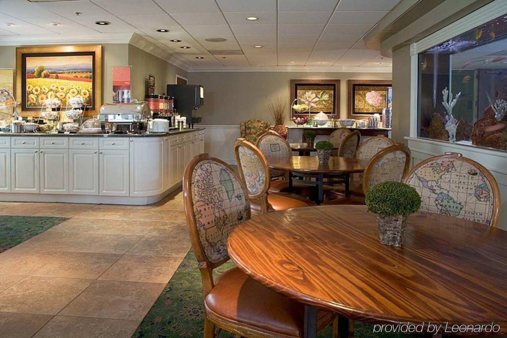 Фото Hampton Inn San Diego-Kearny Mesa