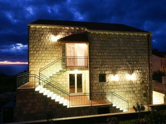 Гостиница Apartments Sutalo в Цавтате