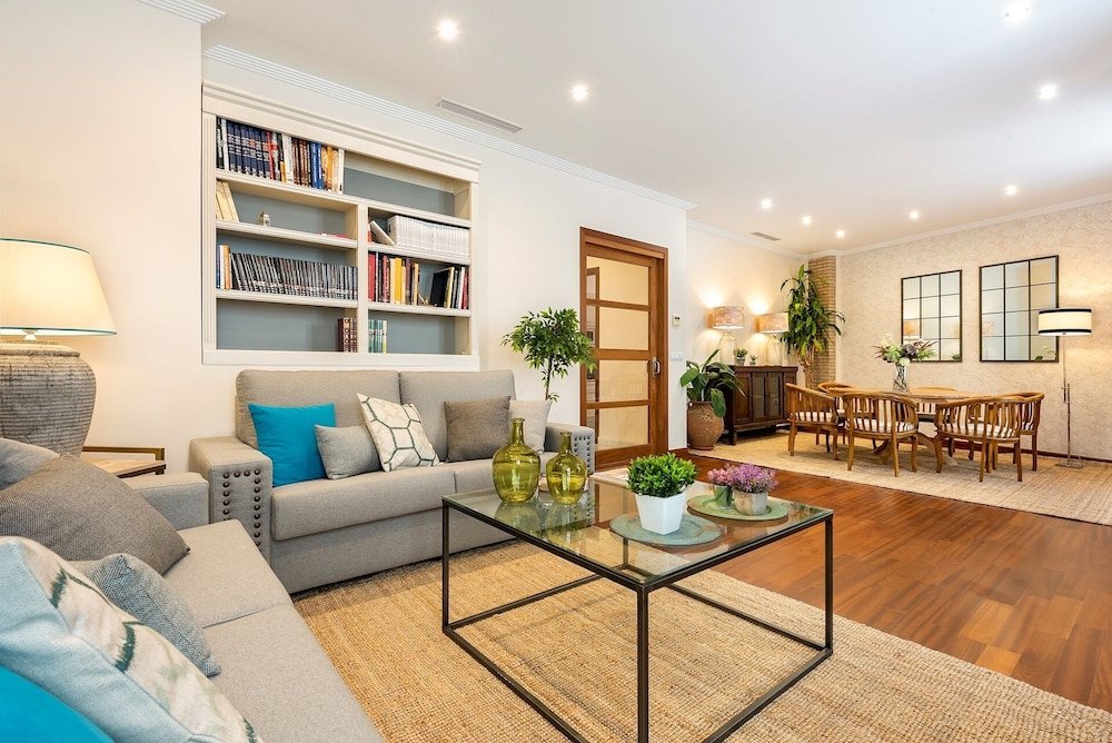 Фото Wonderful 3 Bd Duplex with a Large Private Terrace in Prime Location.. Zaragoza IV