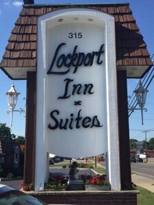 Гостиница Lockport Inn & Suites