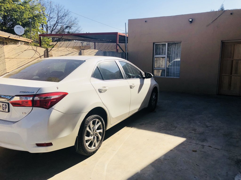 Фото Airport Royal Guest House