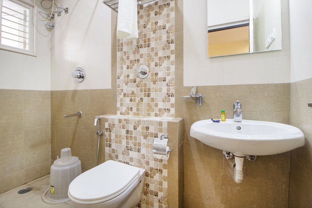 Фото FabHotel Corporate Crown II Koramangala