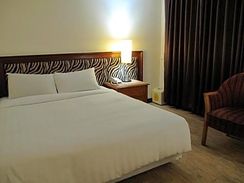 Фото Gaudi Hotel