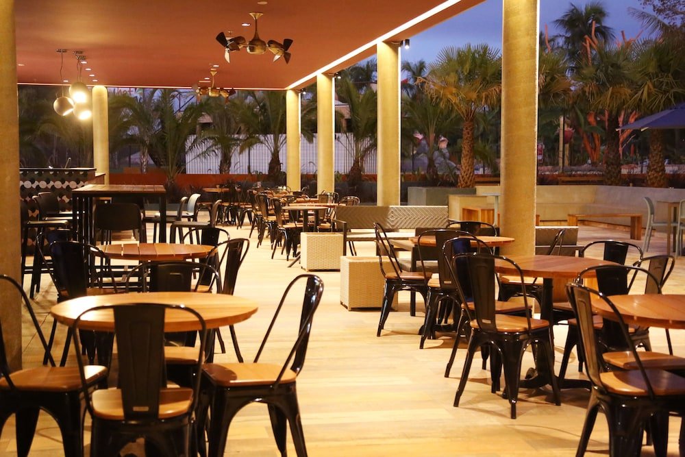 Фото Hot Beach Resort