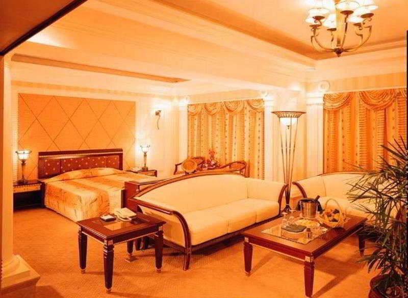 Фото Guilin Plaza Hotel