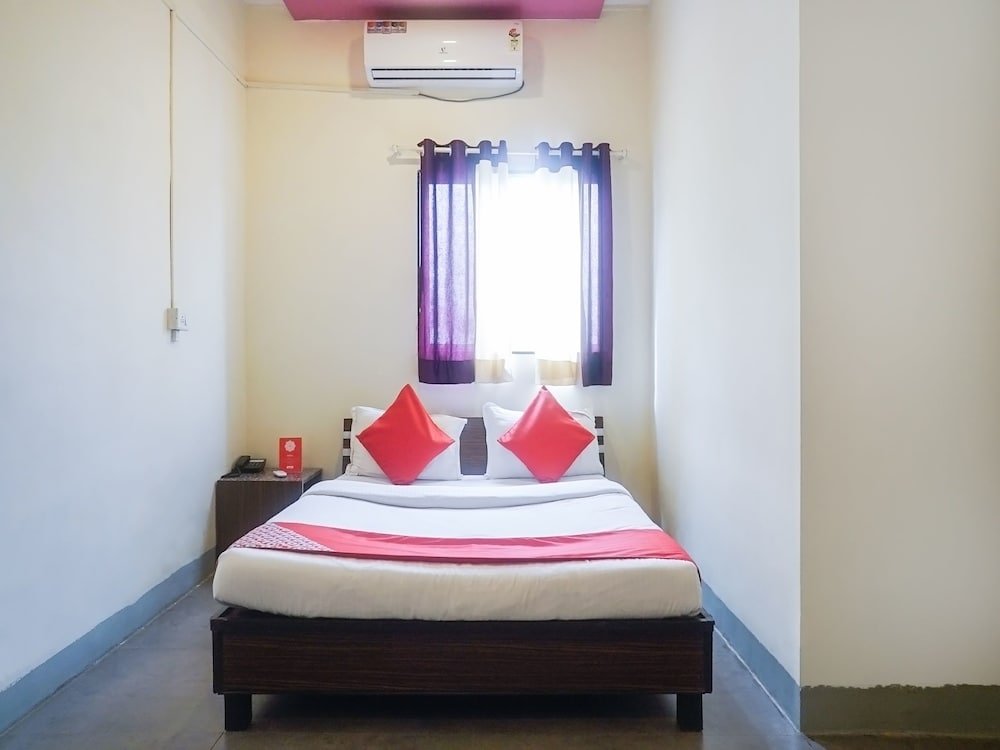 Фото Oyo 9910 Sambram Inn