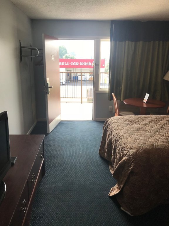 Фото Economy 7 Inn