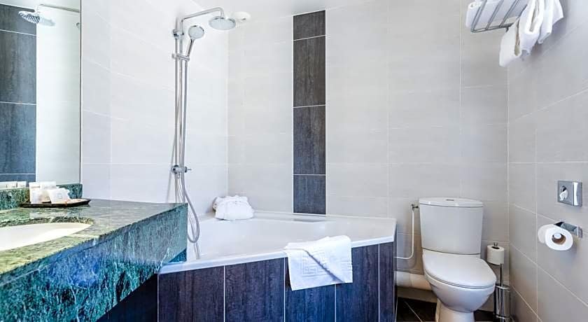 Фото Best Western Plus Opera Batignolles