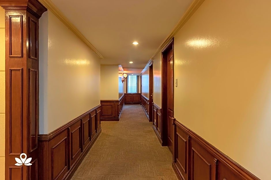 Фото Tiara Oriental Hotel