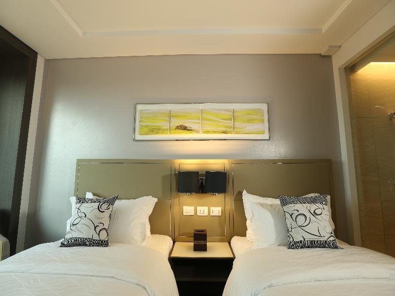 Фото Belmont Hotel Manila