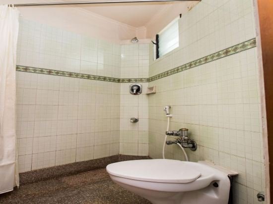 Фото Oyo 9182 Kings Crown Hotel