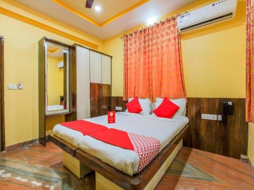 Фото Meera Motels & Residency