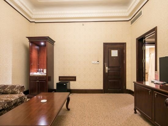 Фото Tianjin First Hotel