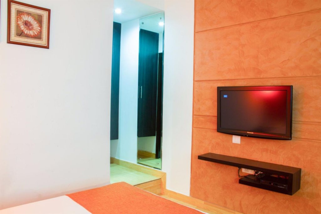 Фото The Corus Hotel