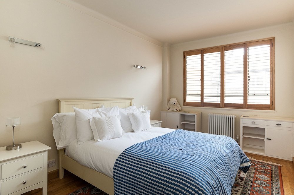 Фото Trendy 3Br Flat in Notting Hill