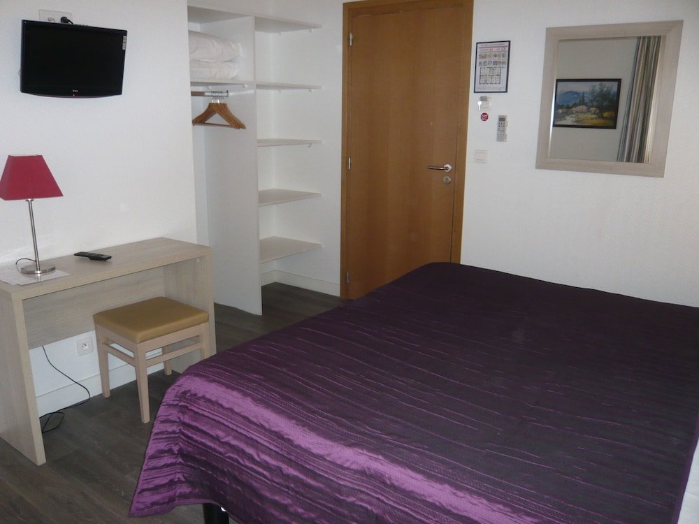 Фото Hotel Parisien