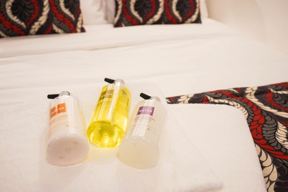 Фото RedDoorz Plus @ Poblacion Makati