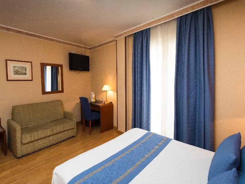 Фото Dauro Hotel