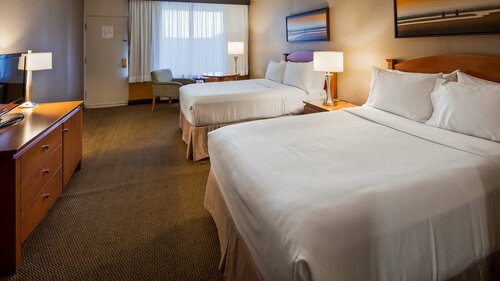 Гостиница Radisson Hotel Montreal Airport в Монреале