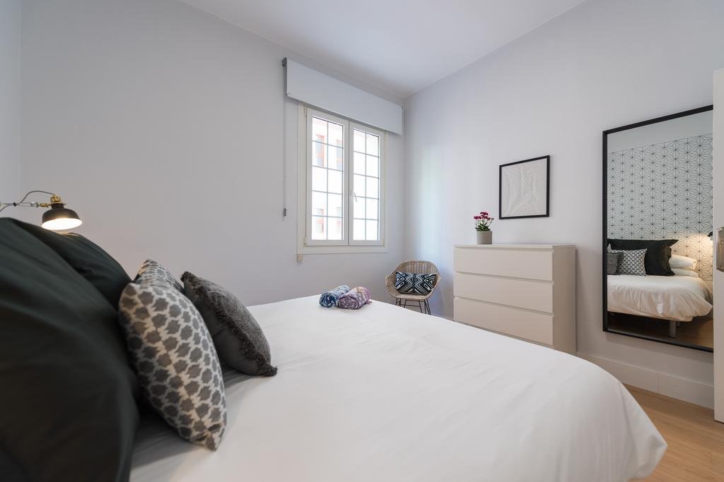 Фото City, Sun And Living