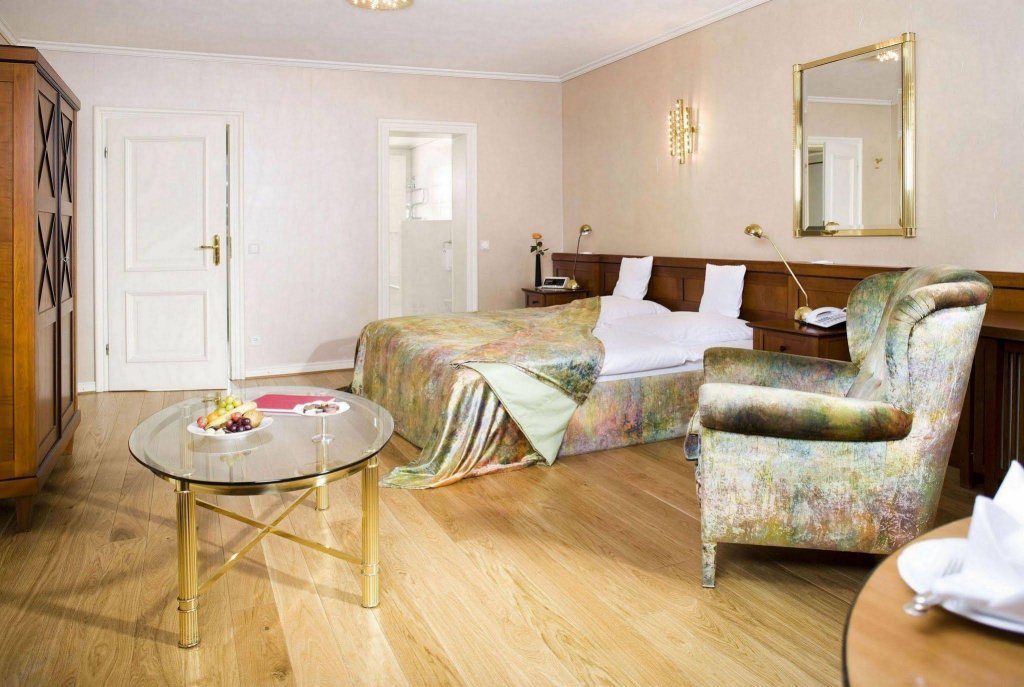 Фото Hotel Schloss Wilkinghege