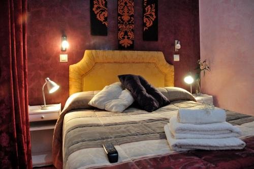 Фото Far Home Plaza Mayor Hostel