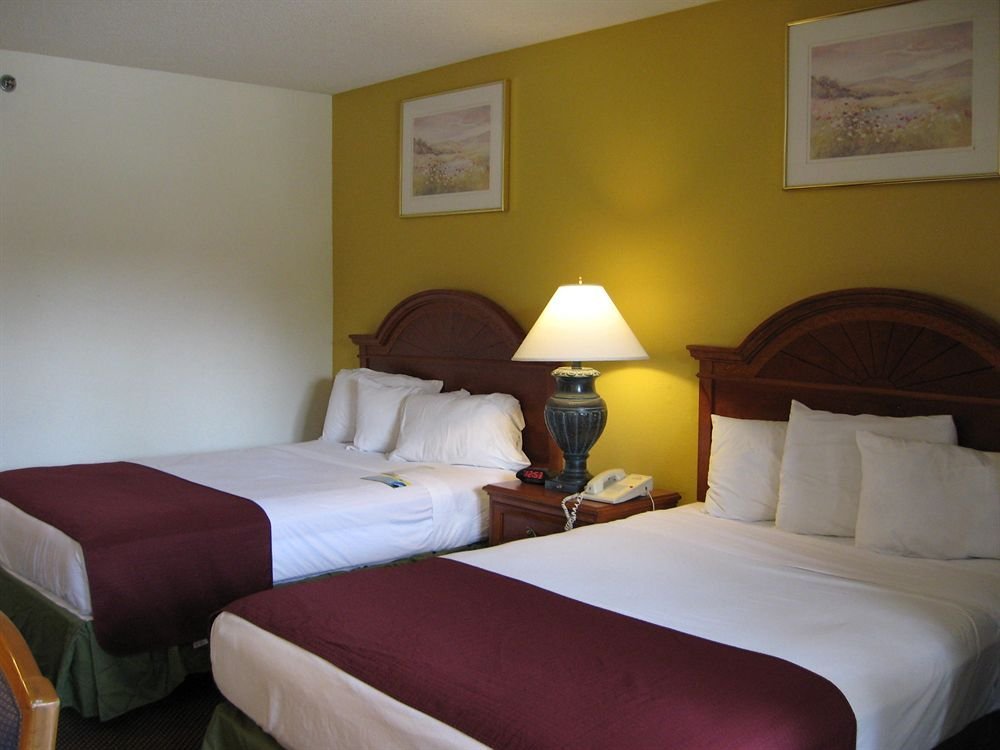 Фото Days Inn by Wyndham West Des Moines Clive