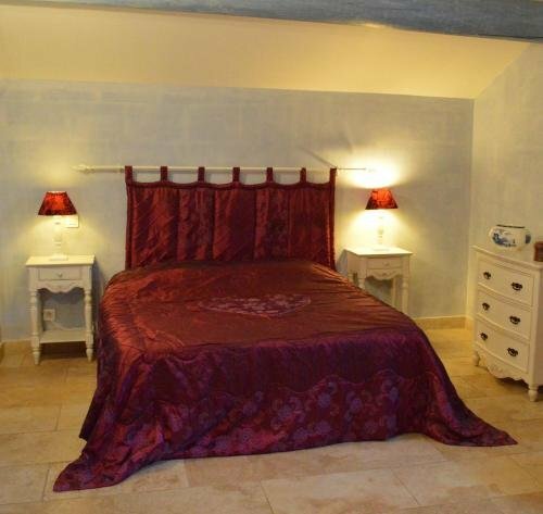 Гостиница Ferme De Palumiane в Ньоне