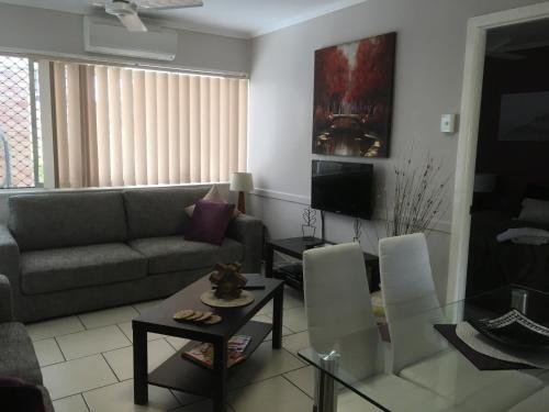 Фото Beachlander Holiday Apartments