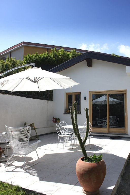 Фото Guest House Ara Town