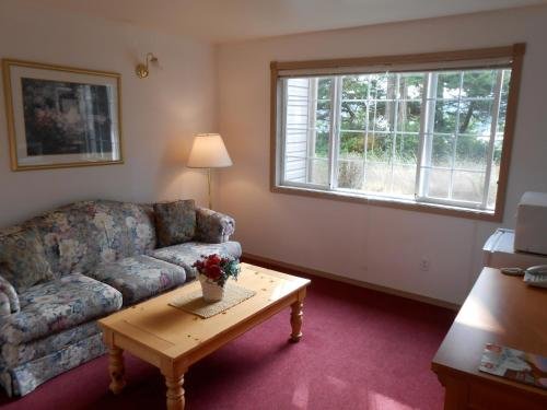 Фото Landmark Inn