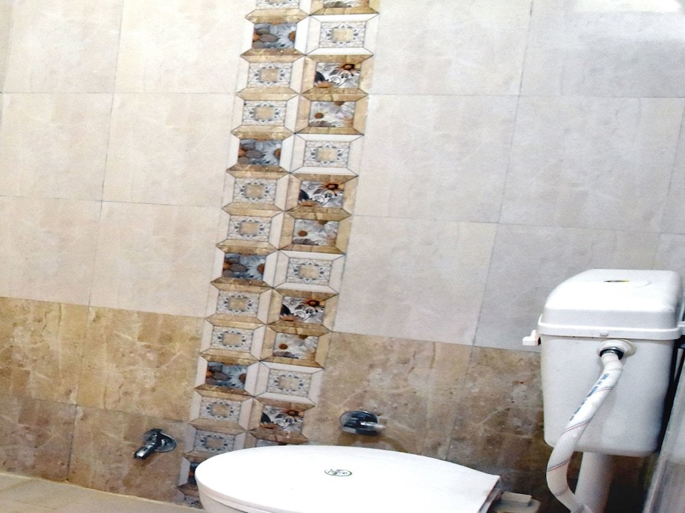 Фото Oyo 14658 Shree Ambe Tara Guest House