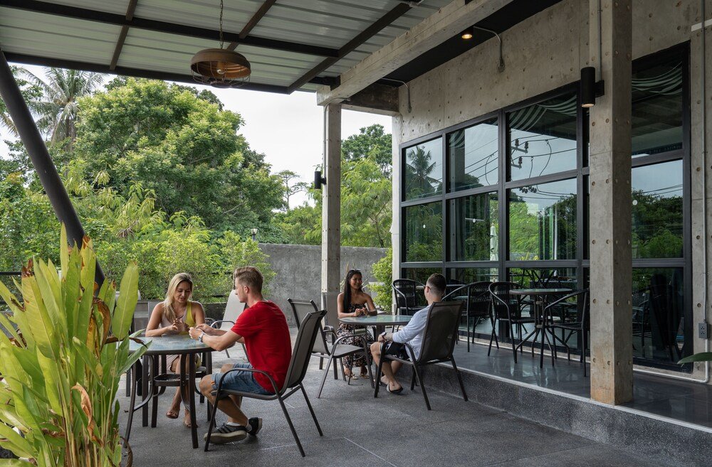 Фото La Petite France