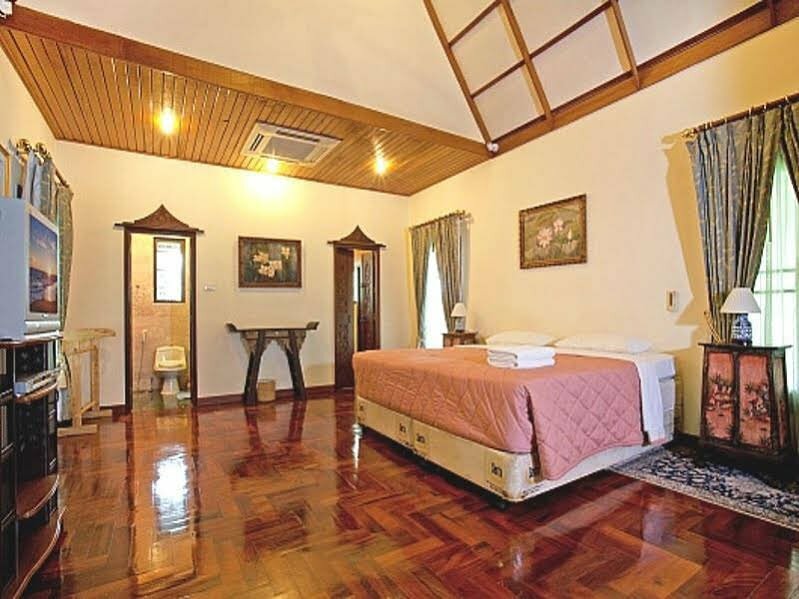 Hotel Baan Wat, Pattaya, photo