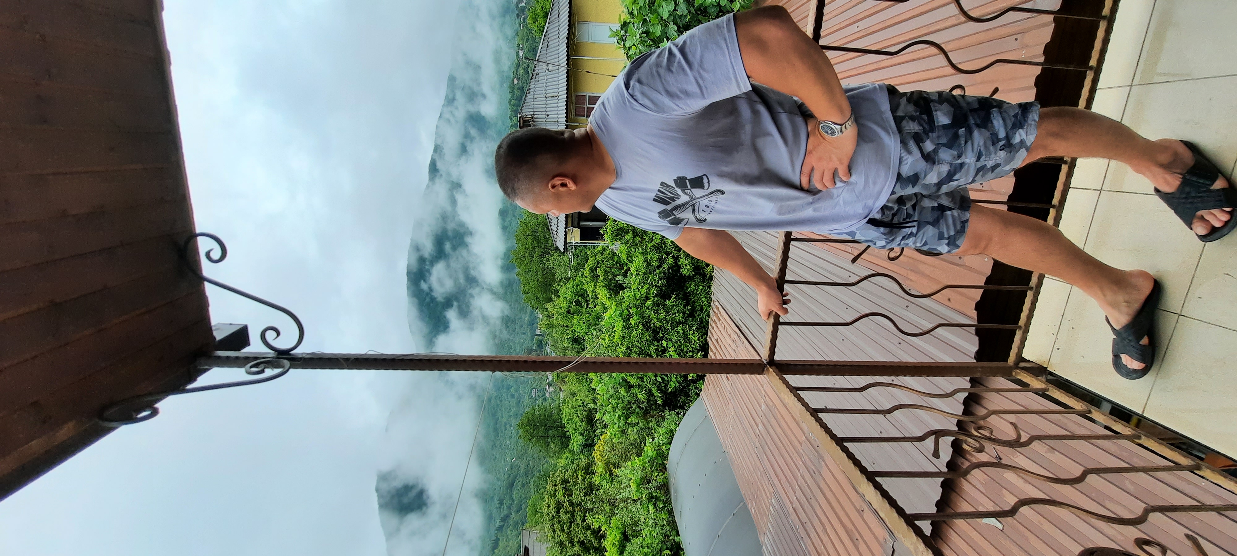 Фото Комплекс Коттеджи в Гагре