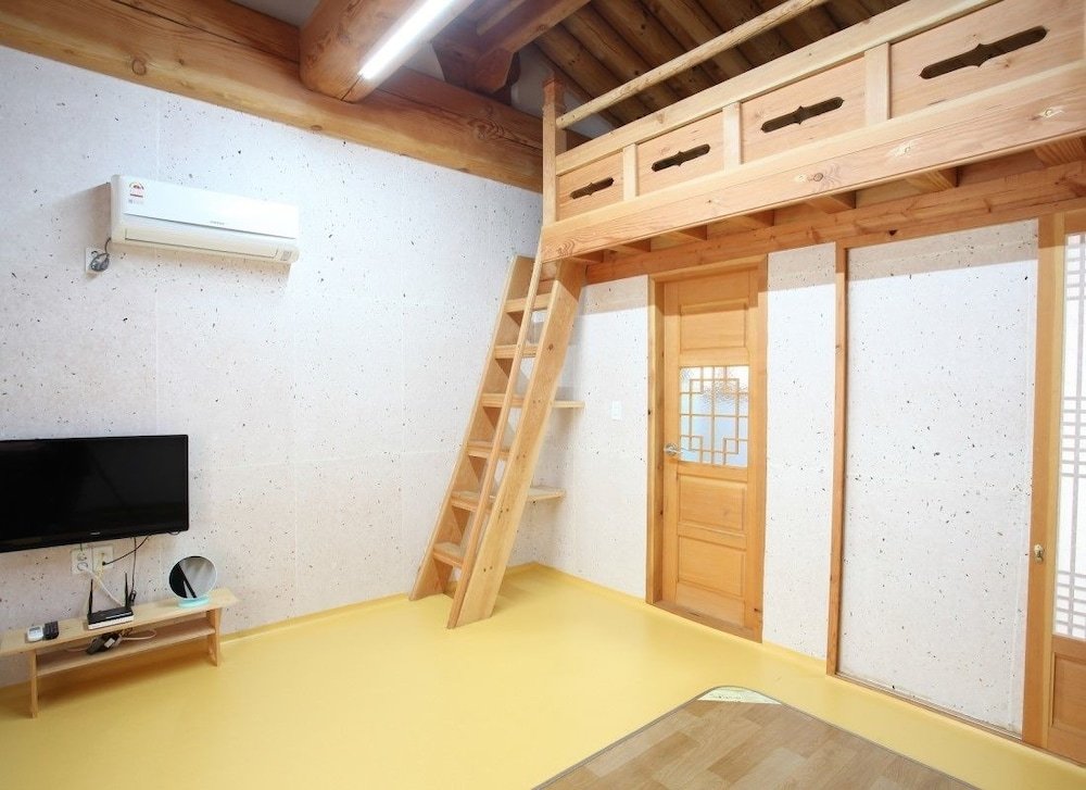 Фото Hwangnam Gotaek Keumseulchae