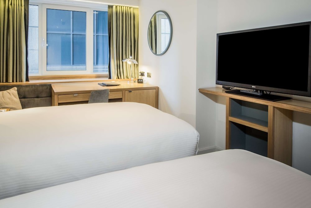 Фото Hilton London Metropole