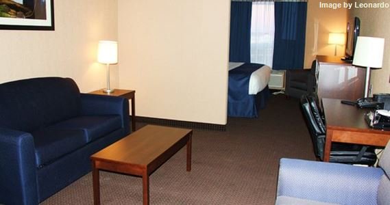 Фото Comfort Inn & Suites