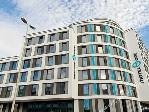 Гостиница Motel One Bonn - Beethoven в Бонне