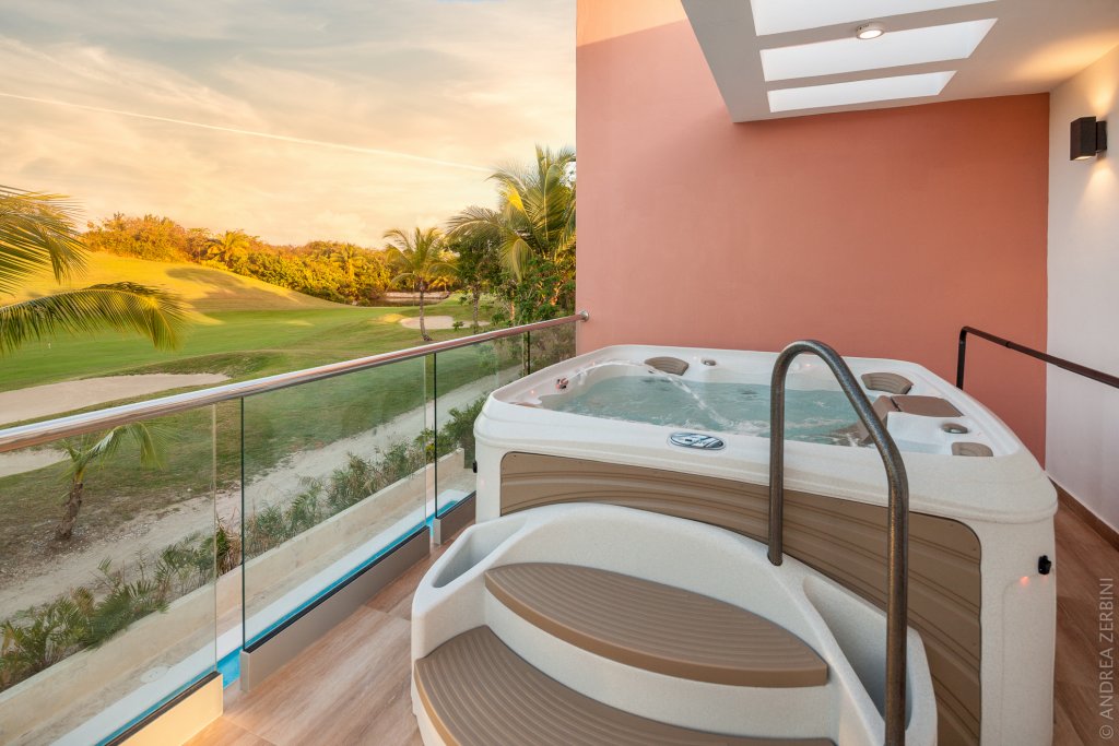 Фото Iberostar Selection Bavaro Suites