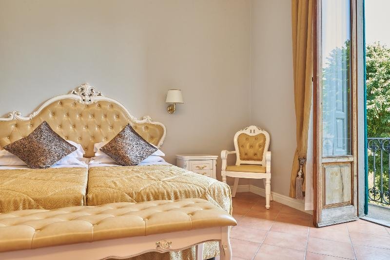 Фото Villa Royal