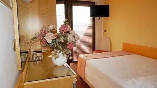 Фото Hotel Antares